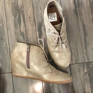 Dolce vita wedge shoes